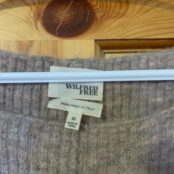 Wilfred free dress, size medium, soft sweater like material - Picture 2 of 3
